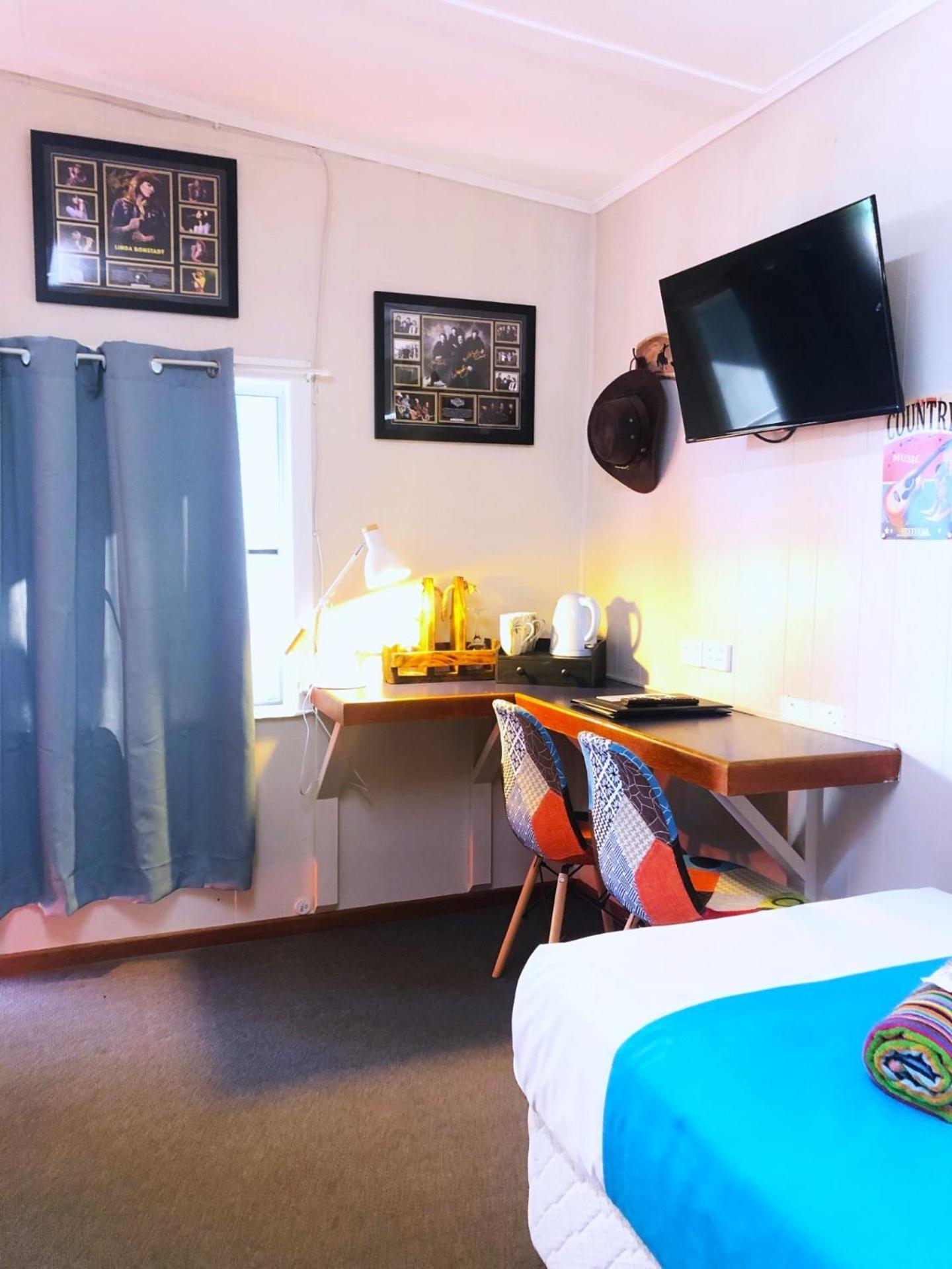 Acacia Motel Чинчилла Экстерьер фото